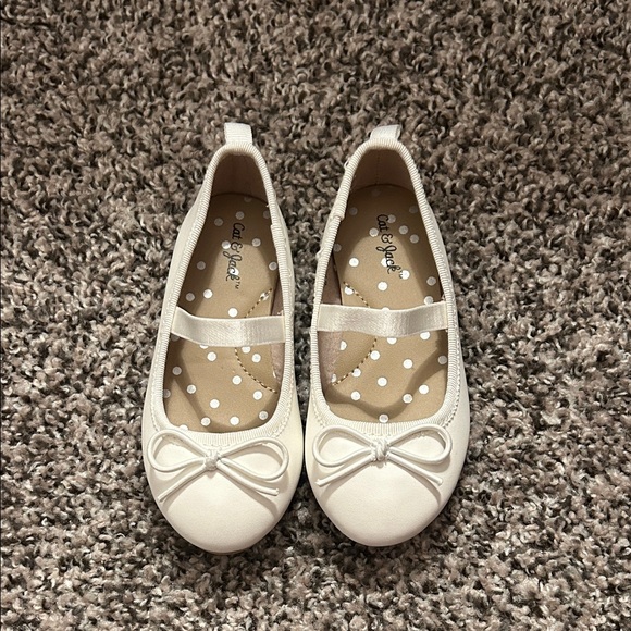 Cat & Jack Other - Cat & Jack White Kids Dress Shoes with Bow